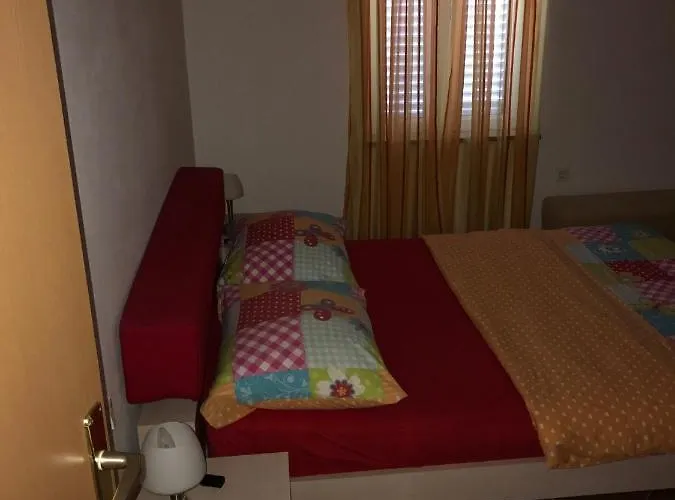 Appartement By The Sea Sukosan, Zadar - 14970 Sukošan